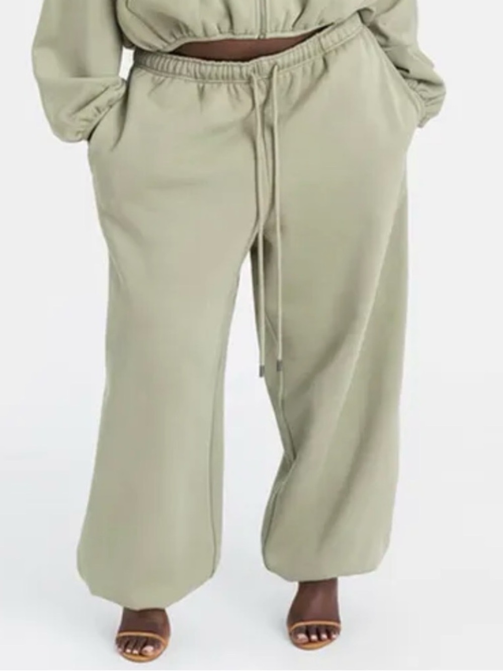 NWT KBB by Kahlana Women's High-Rise Straight Leg The Dwayne Sweats Olive Green